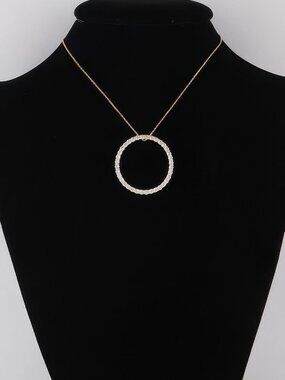 Jewel Lined Circle Pendant Necklace
